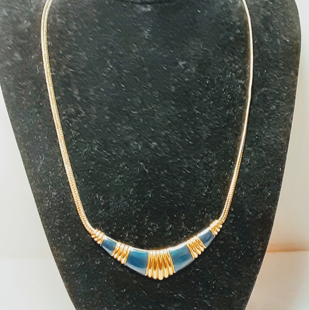 Vintage real necklace